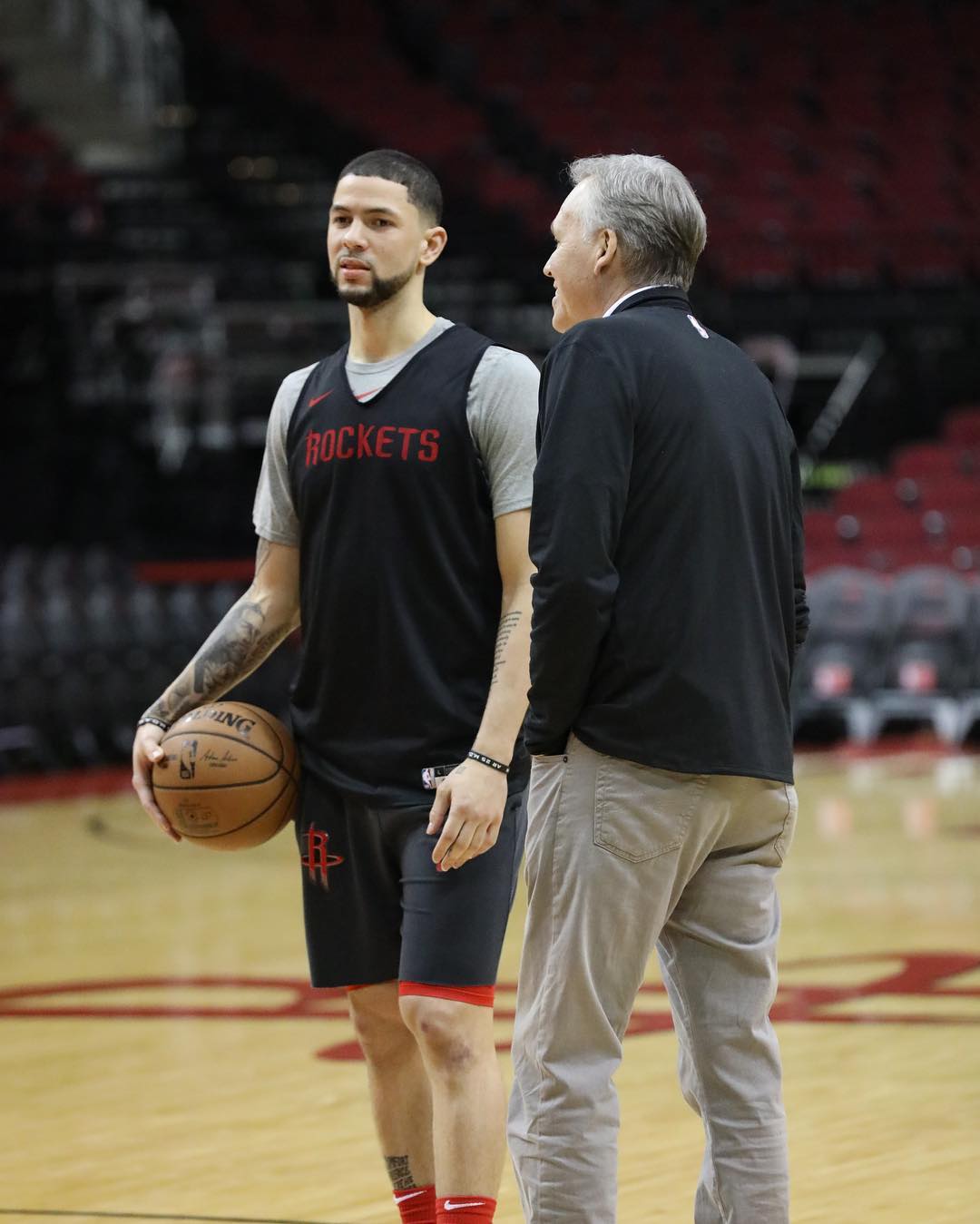 重磅！赛后尼斯调整名单以备欧超杯斯图加特今夜门线救险，今晚波士顿凯尔特人备战欧超杯的简单介绍