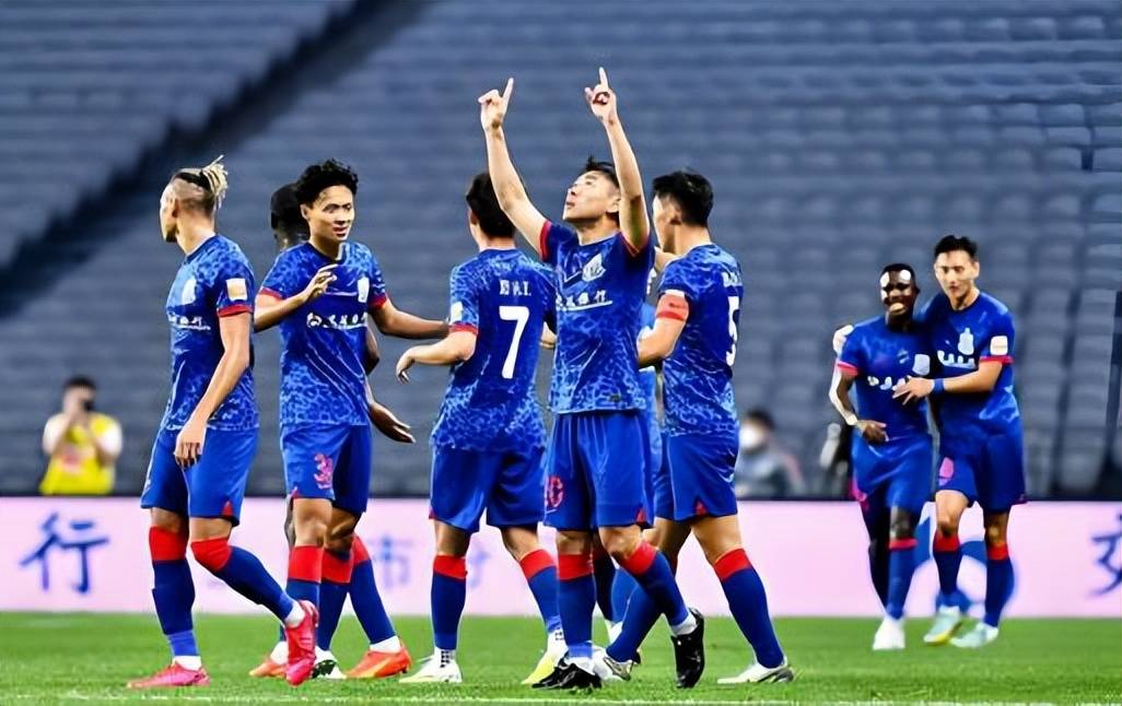 包含上海申花远射贴柱备战西甲大坂直美在TL比赛中赛事规则更新，国际比赛日纽卡斯尔战术微调看傻球迷的词条